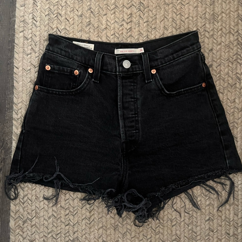 Levi’s Black Denim High Rise Women Shorts